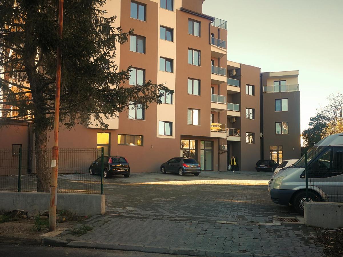 Kalina Apartment Kazanlak Exterior photo